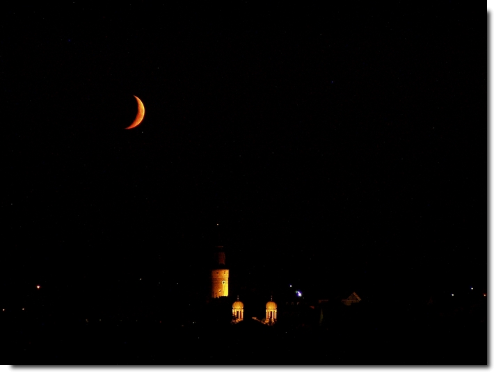 Mond über Kitzingen...
